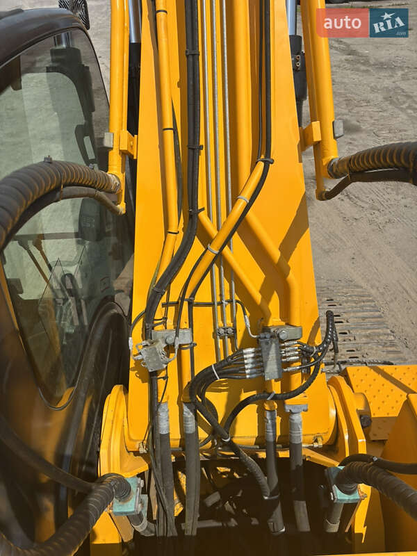 Гусеничный экскаватор JCB JS 210 2013 в Львове