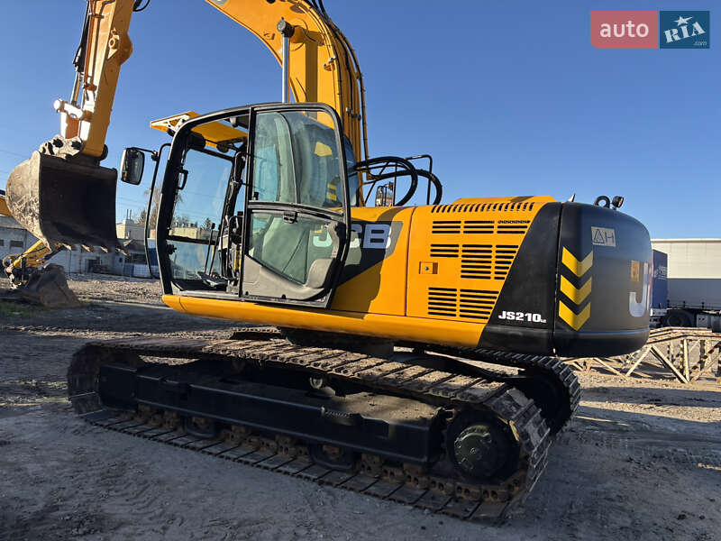Гусеничный экскаватор JCB JS 210 2012 в Львове