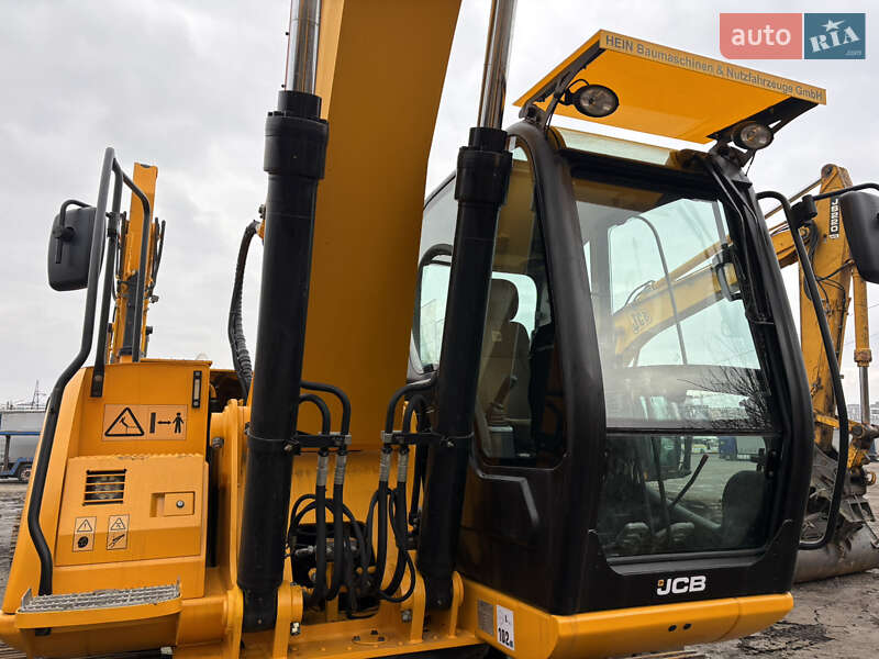 Гусеничный экскаватор JCB JS 210 2012 в Львове