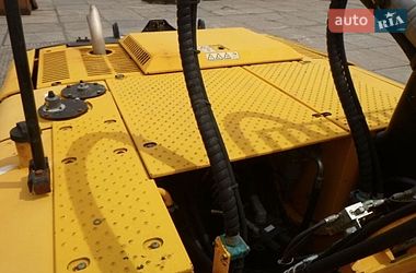 Экскаватор погрузчик JCB JS 210 2013 в Харькове