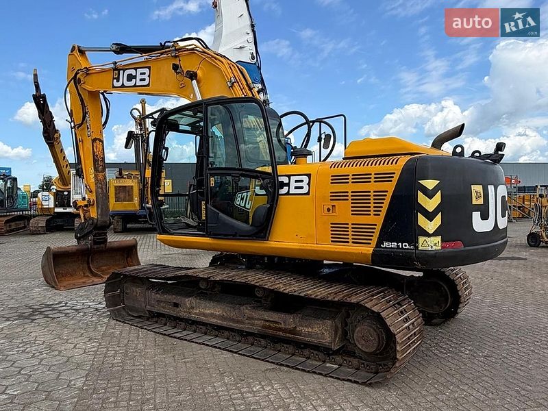 2016 JCB JS-210, VIN JCBJS21EA02136407:plate — zdjęcie 1 (autoria)