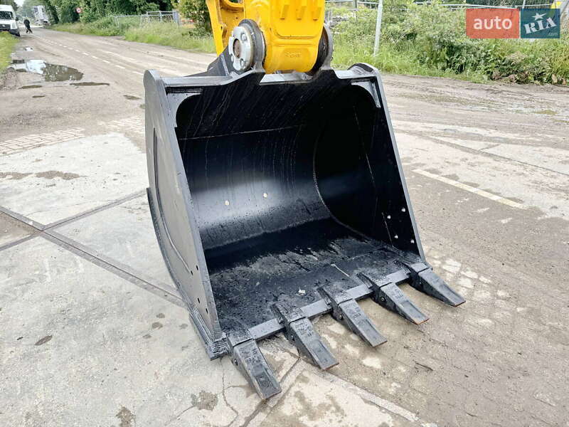 Гусеничний екскаватор JCB JS 215LC 2025 в Києві