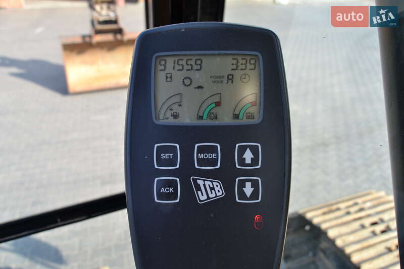 Гусеничний екскаватор JCB JS 220 2012 в Вінниці
