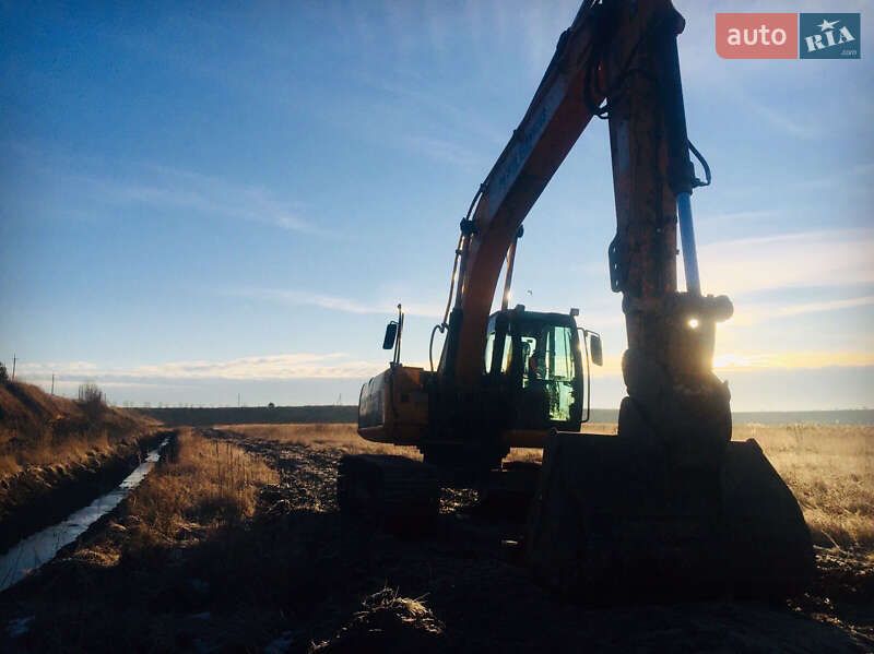 Гусеничный экскаватор JCB JS 220 2011 в Львове фото 3 Гусеничный экскаватор JCB JS 220 2011 в Львове