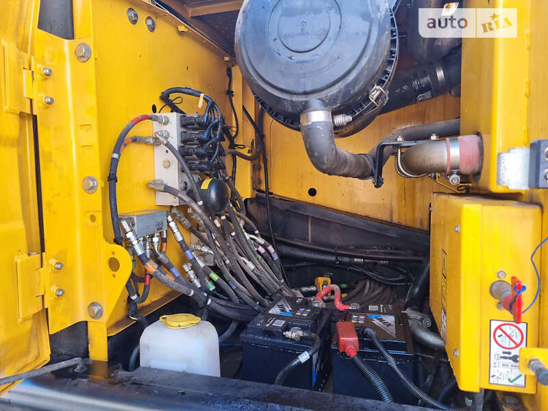 Гусеничний екскаватор JCB JS 220 2018 в Одесі