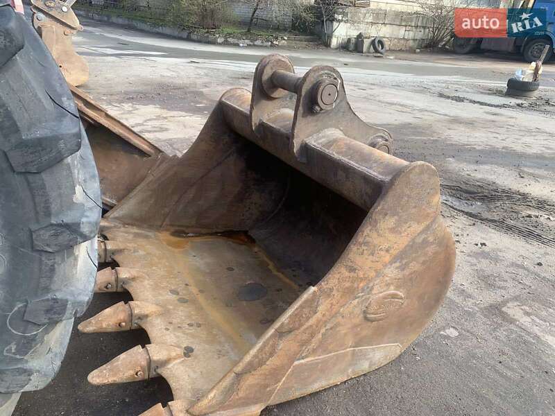 Гусеничний екскаватор JCB JS 220 2014 в Києві