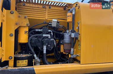 Гусеничний екскаватор JCB JS 220 2013 в 