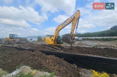 Экскаватор погрузчик JCB JS 220 2019 в Староконстантинове