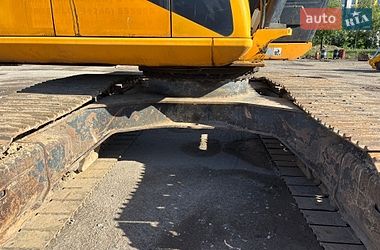 Гусеничный экскаватор JCB JS 220 2012 в Львове