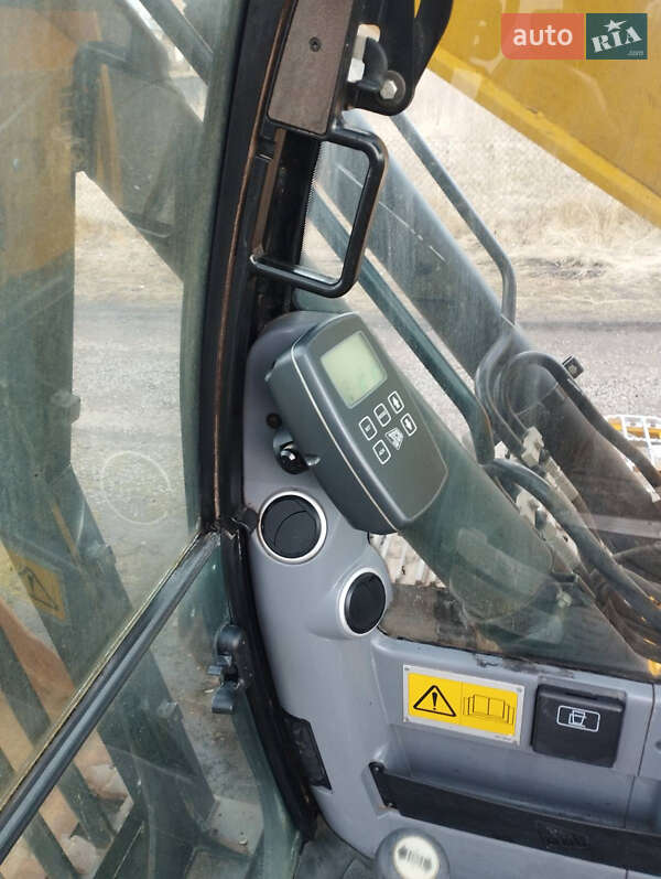 Гусеничный экскаватор JCB JS 220LC 2008 в Львове фото 17 Гусеничный экскаватор JCB JS 220LC 2008 в Львове