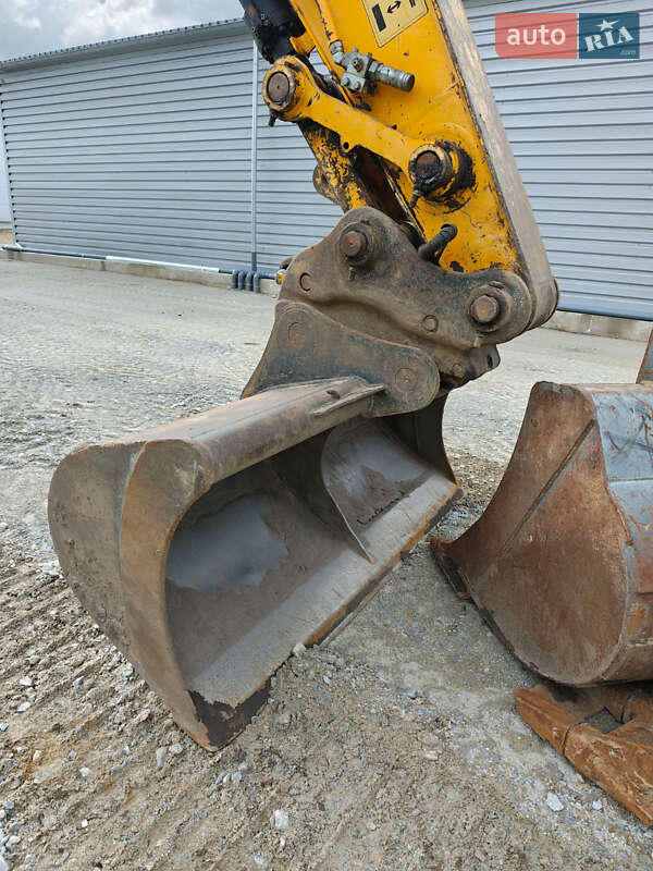 Гусеничний екскаватор JCB JS 220LC 2014 в Львові