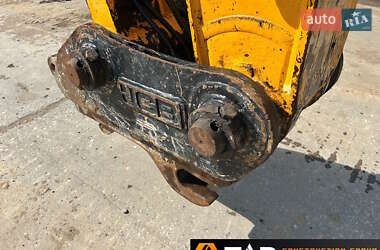 Гусеничный экскаватор JCB JS 220LC 2017 в 