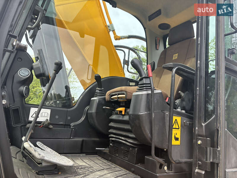 Гусеничный экскаватор JCB JS 220LC 2014 в Львове