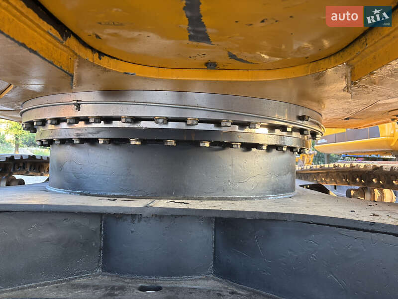 Гусеничный экскаватор JCB JS 220LC 2012 в Львове