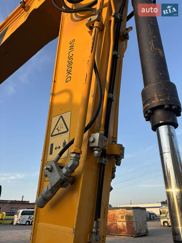 Гусеничный экскаватор JCB JS 220LC 2012 в Львове