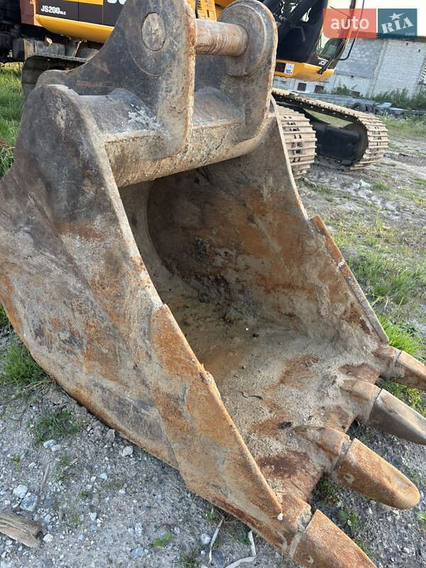 Гусеничный экскаватор JCB JS 220LC 2012 в Львове