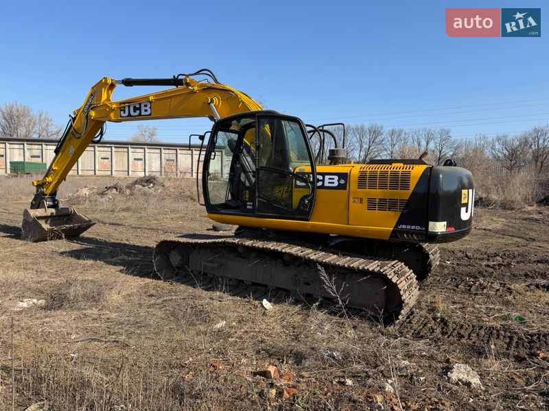 Гусеничный экскаватор JCB JS 220LC 2009 в Александрие