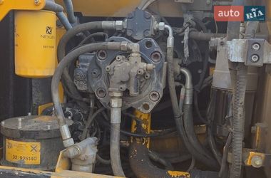 Гусеничный экскаватор JCB JS 220LC 2011 в Львове
