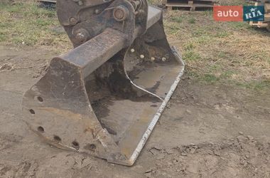 Гусеничный экскаватор JCB JS 220LC 2011 в Львове
