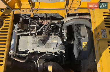 Гусеничный экскаватор JCB JS 235 2010 в 