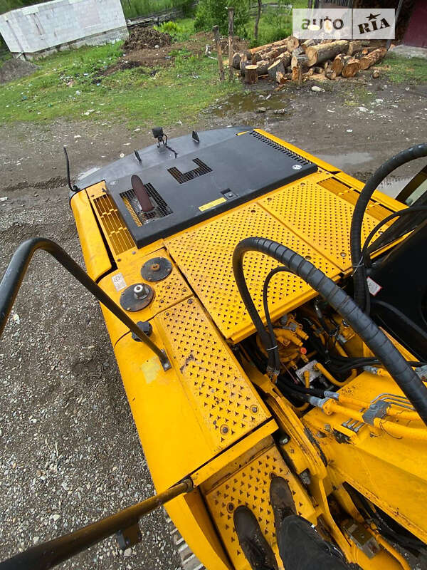 Экскаватор погрузчик JCB JS 240 2005 в Тячеве