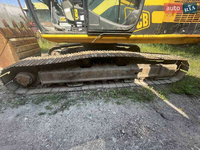 Гусеничный экскаватор JCB JS 240 2008 в Львове