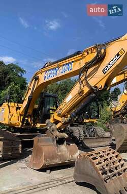 Гусеничный экскаватор JCB JS 240 2015 в Киеве