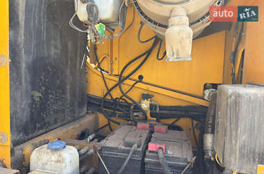 Гусеничный экскаватор JCB JS 240NC 2012 в 