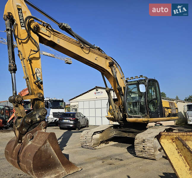 Гусеничний екскаватор JCB JS 240NC 2009 в Львові