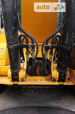 Екскаватор навантажувач JCB JS 290 2011 в Києві