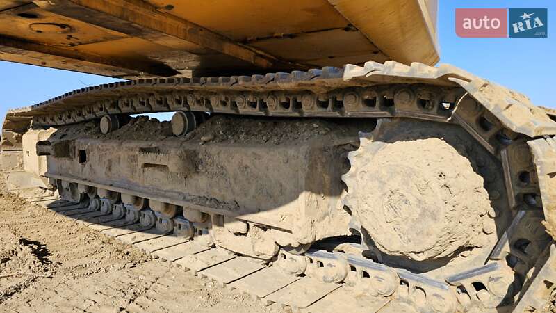 Гусеничный экскаватор JCB JS 370 2016 в Снятине