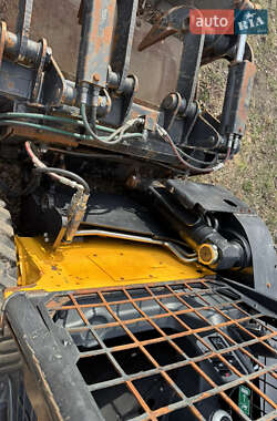 Минипогрузчик JCB Robot 2010 в 