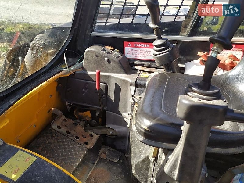 Минипогрузчик JCB Robot 2006 в Львове
