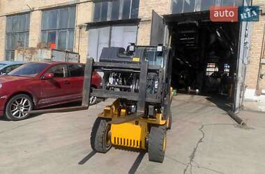 Телескопический погрузчик JCB TLT 2018 в 