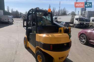 Телескопический погрузчик JCB TLT 2018 в 
