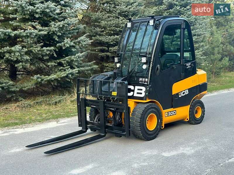 Телескопический погрузчик JCB TLT 2019 в Киеве