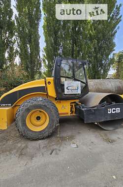 Каток грунтовый JCB Vibromax 115 2007 в Киеве