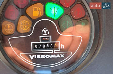 Каток ґрунтовий JCB VM 2006 в 