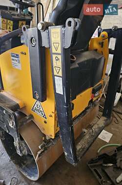 Каток ґрунтовий JCB VMT 2016 в 