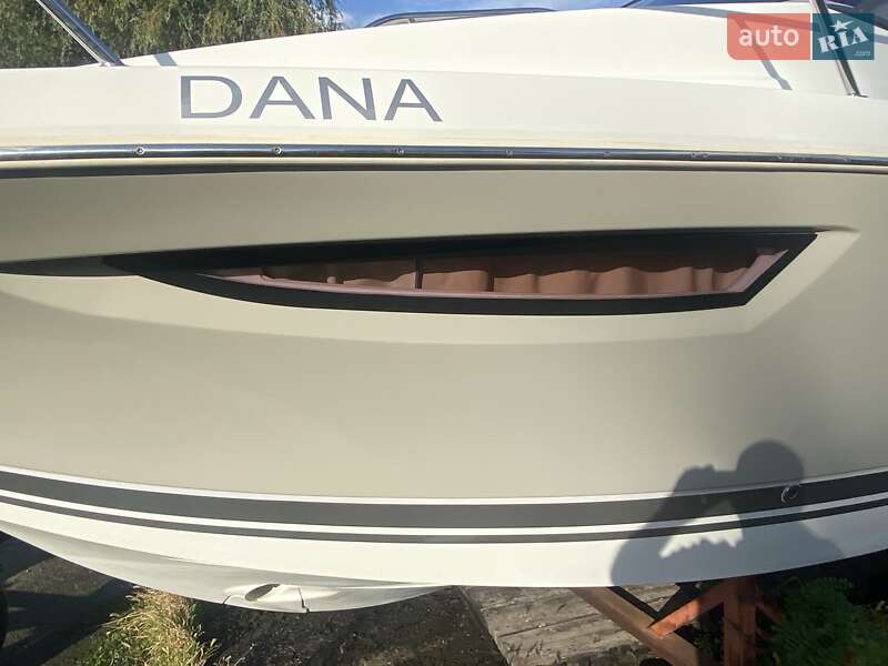 Моторная яхта Jeanneau Leader 2015 в Днепре фото 29 Моторная яхта Jeanneau Leader 2015 в Днепре