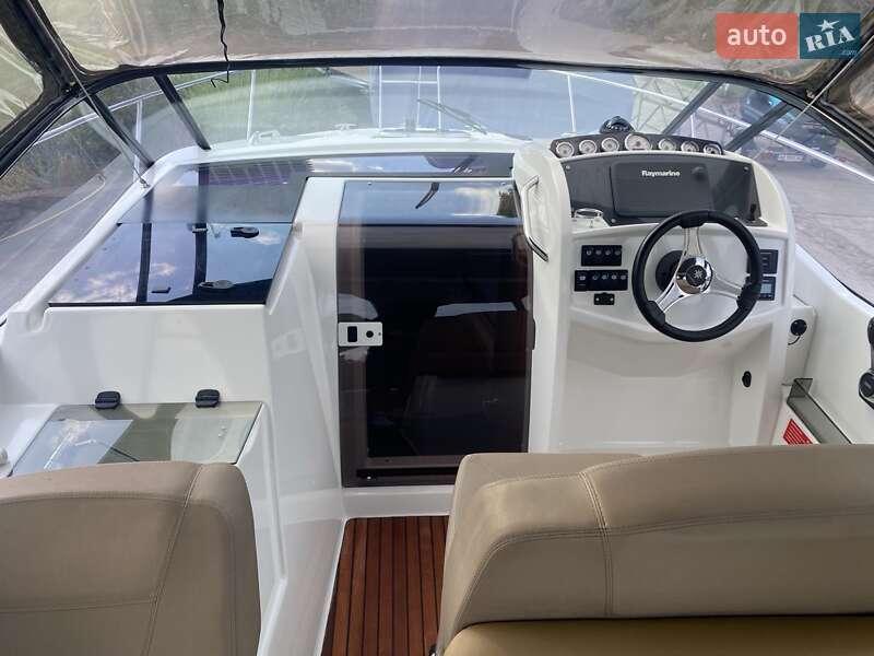 Моторная яхта Jeanneau Leader 2015 в Днепре фото 54 Моторная яхта Jeanneau Leader 2015 в Днепре