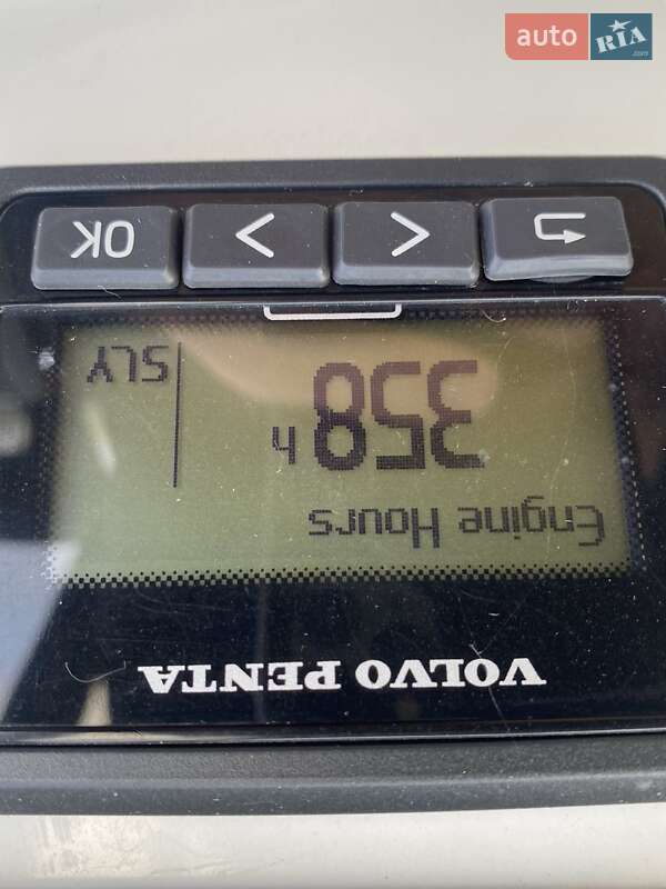 Моторная яхта Jeanneau Leader 2015 в Днепре фото 4 Моторная яхта Jeanneau Leader 2015 в Днепре