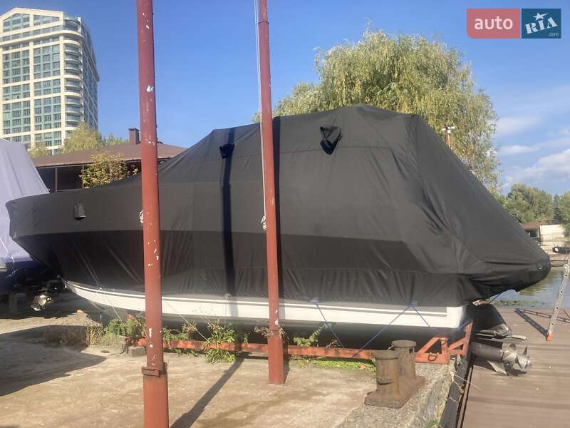 Моторная яхта Jeanneau Leader 2015 в Днепре фото 5 Моторная яхта Jeanneau Leader 2015 в Днепре