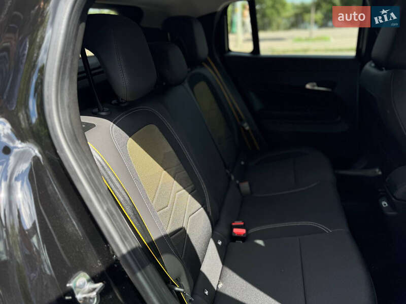 Позашляховик / Кросовер Jeep Avenger 2023 в Києві
