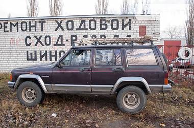 Внедорожник / Кроссовер Jeep Cherokee 1992 в 