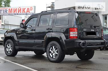 Внедорожник / Кроссовер Jeep Cherokee 2008 в Киеве