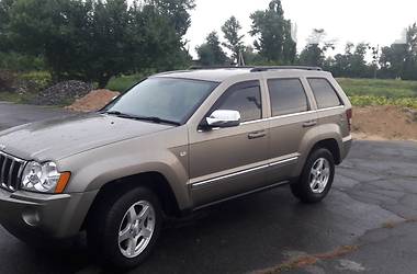 Внедорожник / Кроссовер Jeep Cherokee 2004 в Черкассах