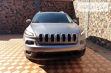 Внедорожник / Кроссовер Jeep Cherokee 2017 в Киеве