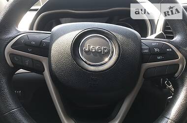 Внедорожник / Кроссовер Jeep Cherokee 2014 в Сумах