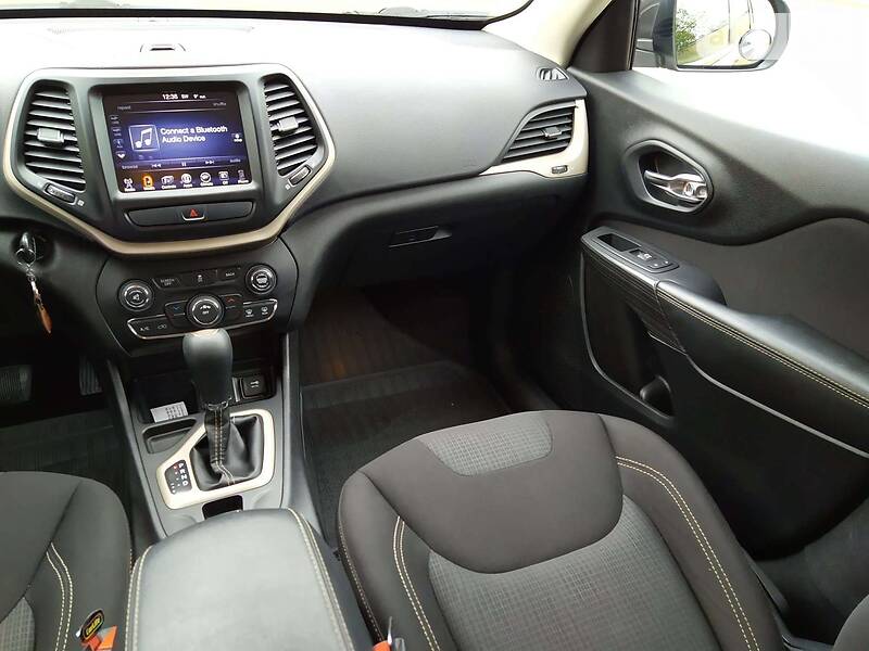 Позашляховик / Кросовер Jeep Cherokee 2017 в Миколаєві